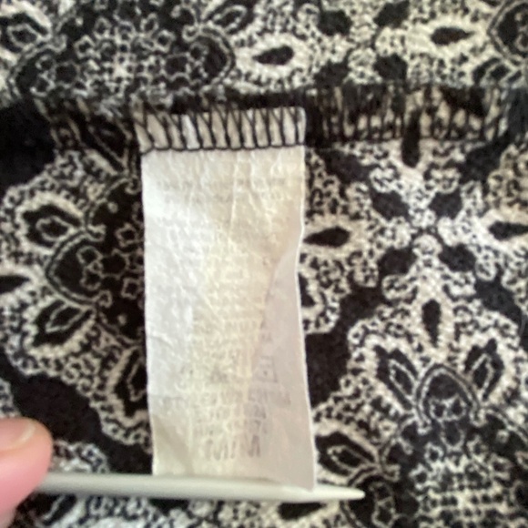 Pleione lightweight made in USA Pleione hi low hem blouse size M - Picture 8 of 8